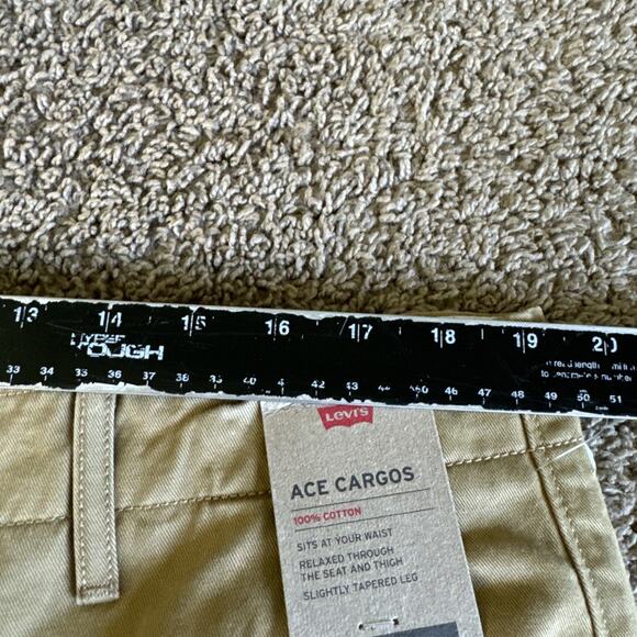 Levis Cargo Pants Relaxed Fit Ace Cargo Pants Beige 38x34 Measures (38x32) - Picture 7 of 7